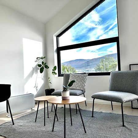 Tromso Central Guest House With Parking Екстериор снимка